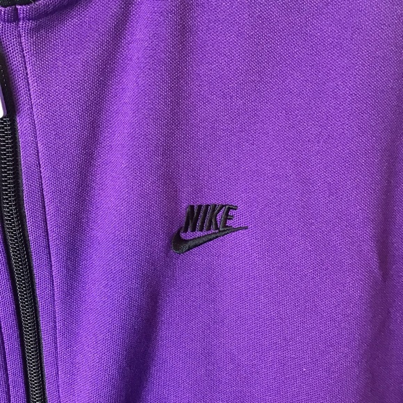 Nike Sportswear Purple and Black Zip Jacket - Picture 5 of 10